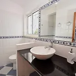 فيلة In With Pool & Ocean Views