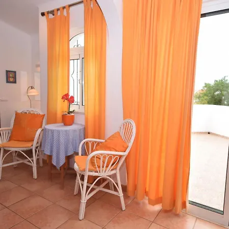 Vila In With Pool & Ocean Views