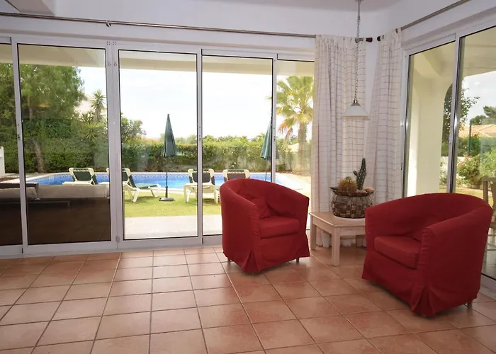 In With Pool & Ocean Views *