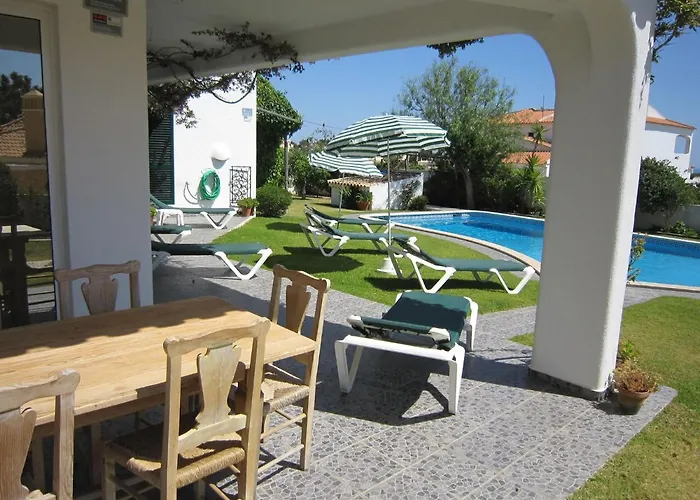 In With Pool & Ocean Views * Albufeira