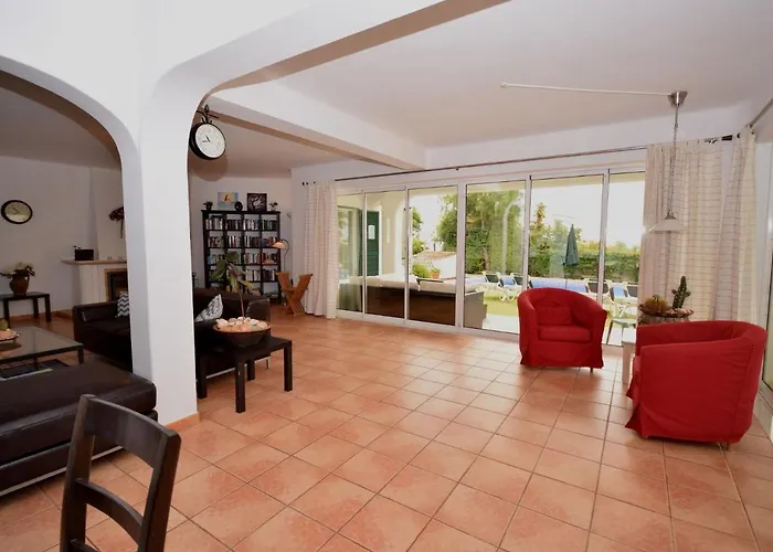 In With Pool & Ocean Views * Albufeira